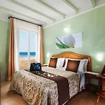 Internazionale Hotel 4*