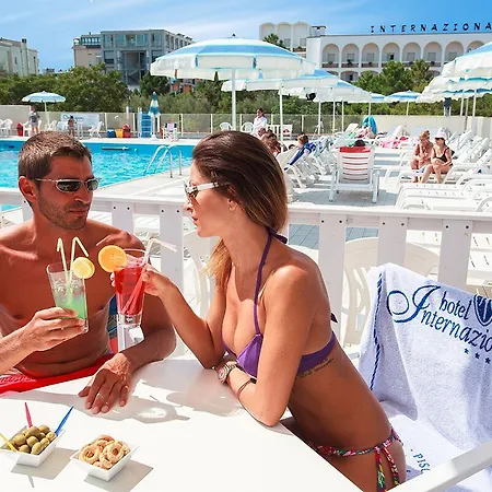 Internazionale Hotel 4*