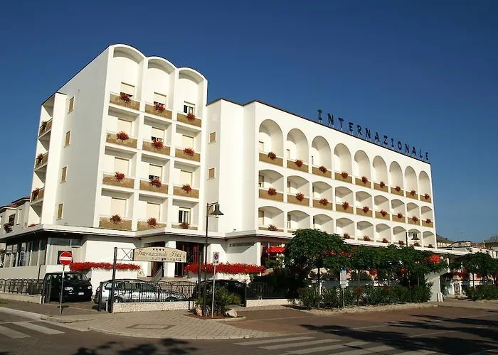 호텔 Internazionale