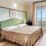 Internazionale Hotel 4*