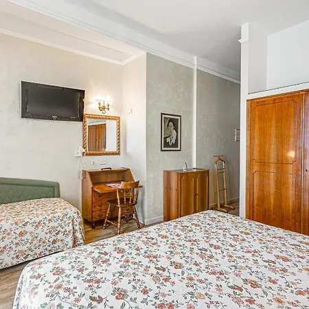 Internazionale Hotel 4*