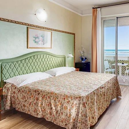 Internazionale מלון 4*