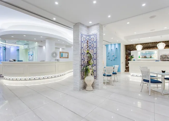 فندق Internazionale 4*